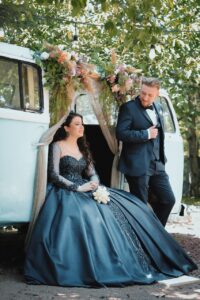 生理前の睡眠不足が引き起こす肌荒れの原因とは？