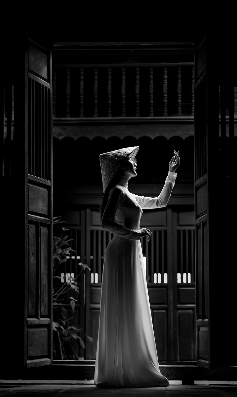 排卵期にできるぶつぶつに効果的な化粧水は？