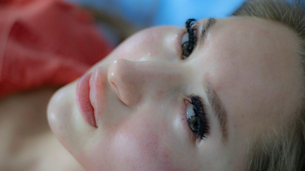 皮膚科でのホルモン治療がニキビに与える影響は？